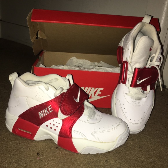 Retro New Unworn Basketball Shoes - Picture 2 of 5